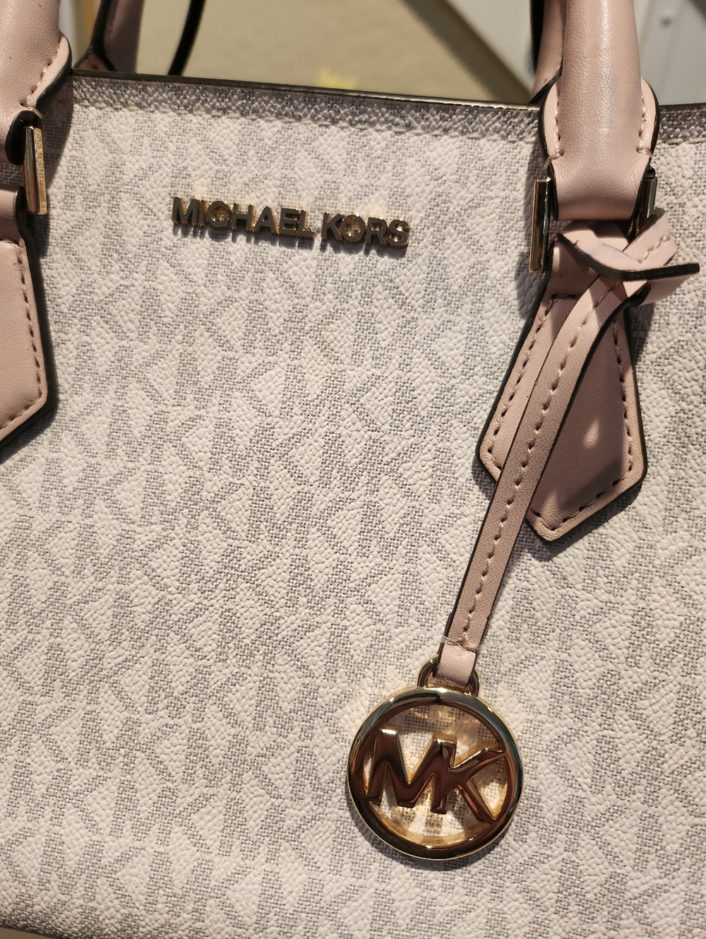 Michael Kors Logo signature Satchel - Picture 2 of 6